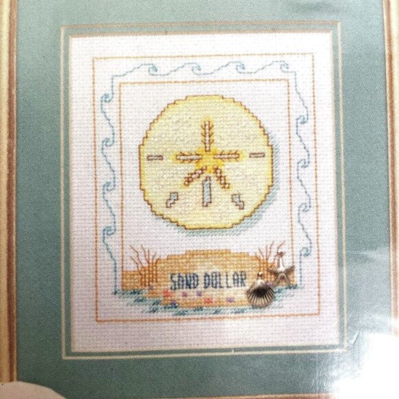 Seaside Stitches & More Sand Dollar Cross stitch kit #05092556 - Picture 1 of 13